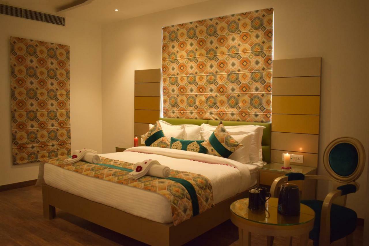 One Earth Gg Regency Hotell Amritsar Exteriör bild