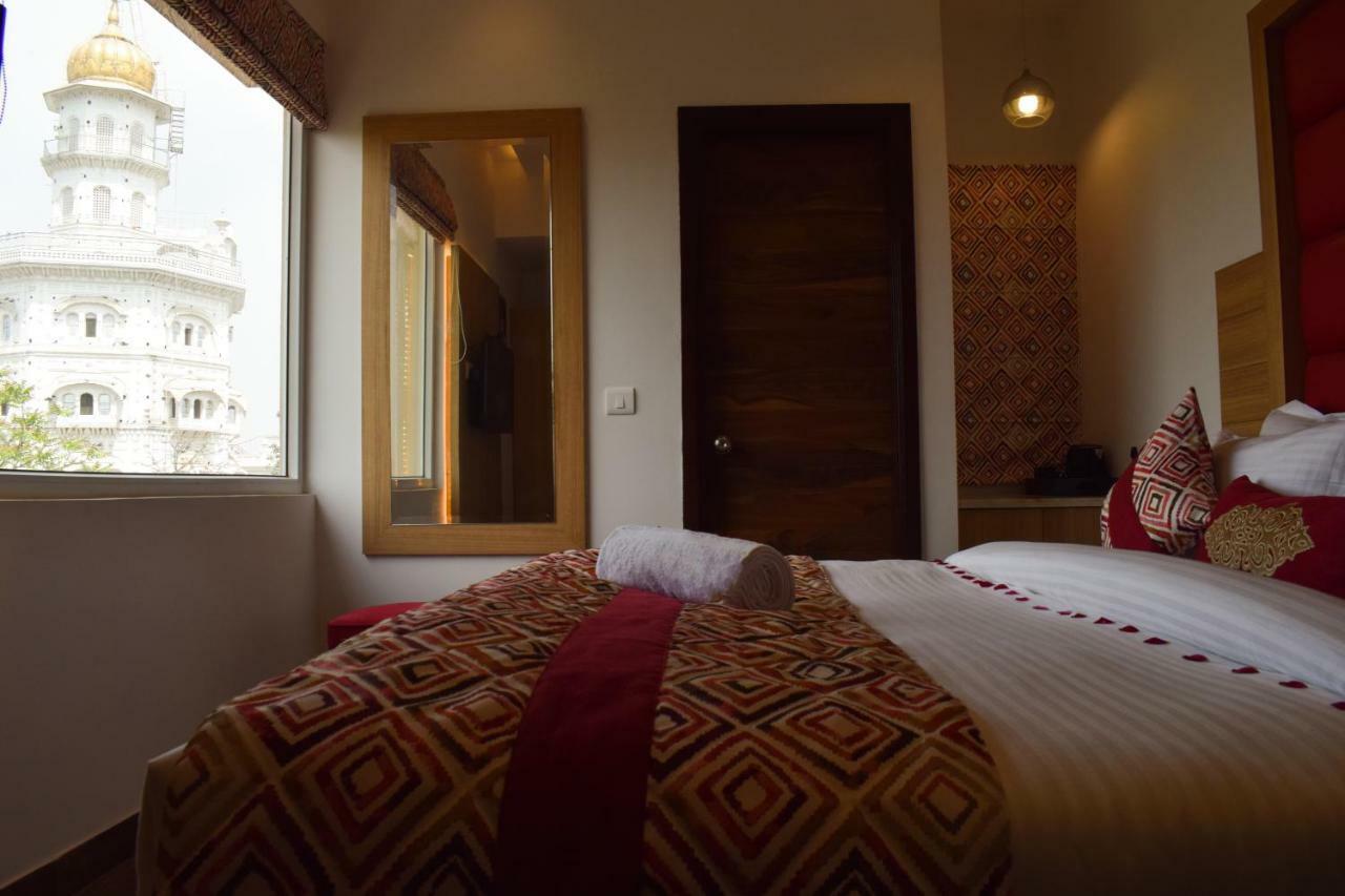 One Earth Gg Regency Hotell Amritsar Exteriör bild