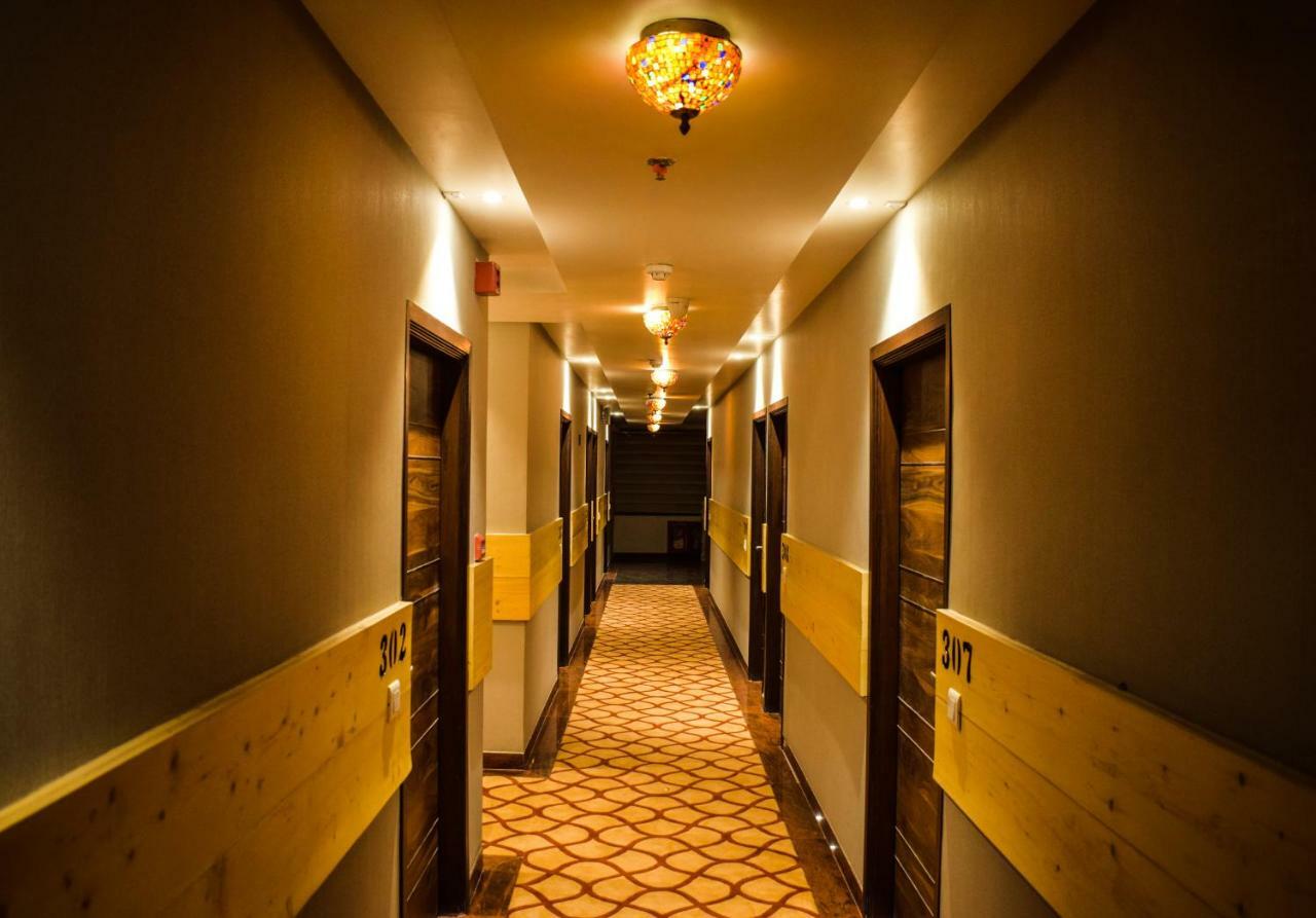 One Earth Gg Regency Hotell Amritsar Exteriör bild